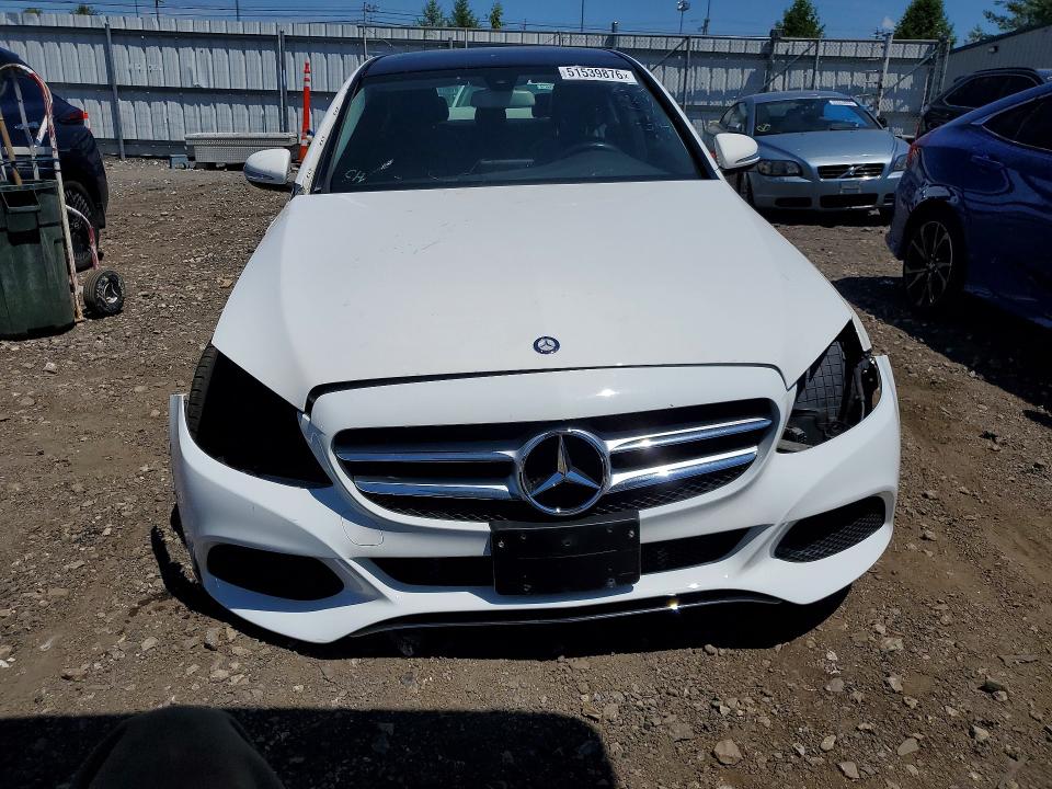 51539876 :رقم المزاد ، 55SWF4KB6FU033687 vin ، 2015 Mercedes-benz C مزاد بيع