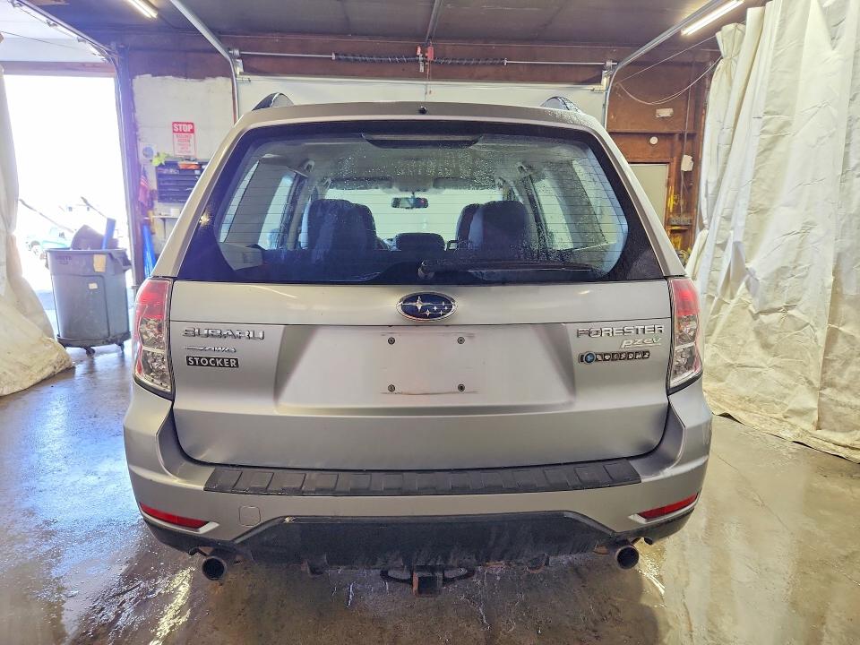 52649596 :رقم المزاد ، JF2SHABC1DH435388 vin ، 2013 Subaru Forester مزاد بيع
