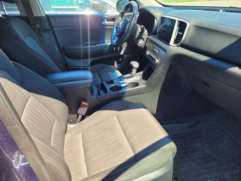 Продажа на аукционе авто 2017 Kia Sportage, vin: KNDPMCAC5H7241438, номер лота: 53463766