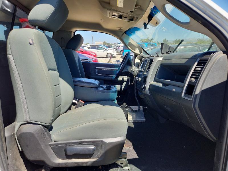 53843056 :رقم المزاد ، 3C6JR6DT8HG548215 vin ، 2017 Ram 1500 مزاد بيع