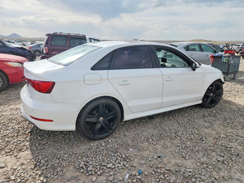 Продажа на аукционе авто 2016 Audi A3, vin: WAUA7GFF6G1040492, номер лота: 53220976