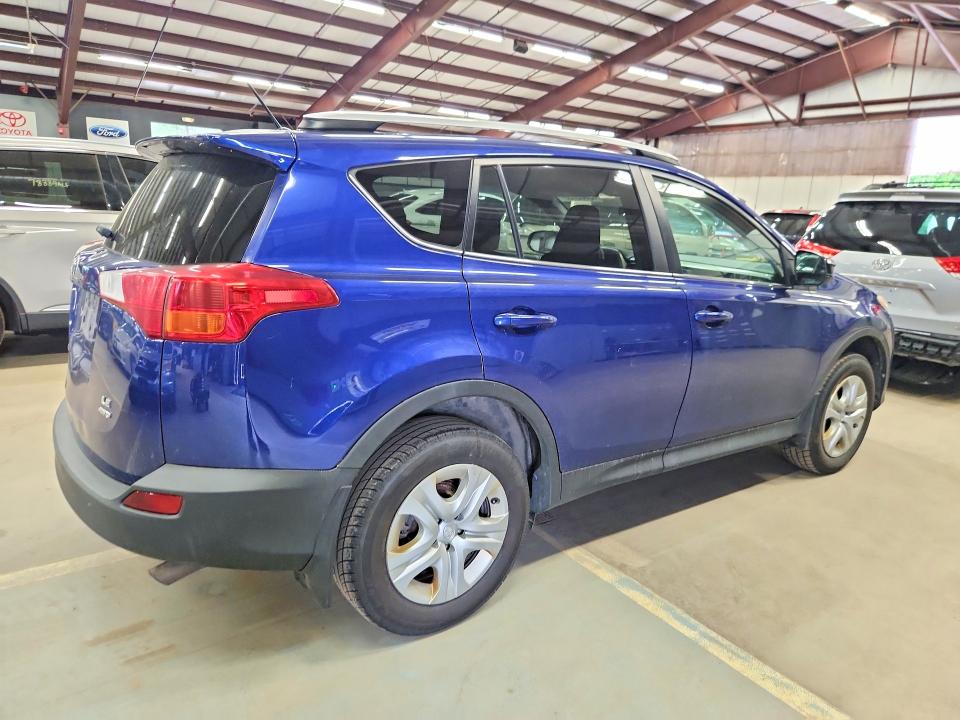 Продажа на аукционе авто 2015 Toyota Rav4, vin: 2T3BFREV9FW404015, номер лота: 55685736