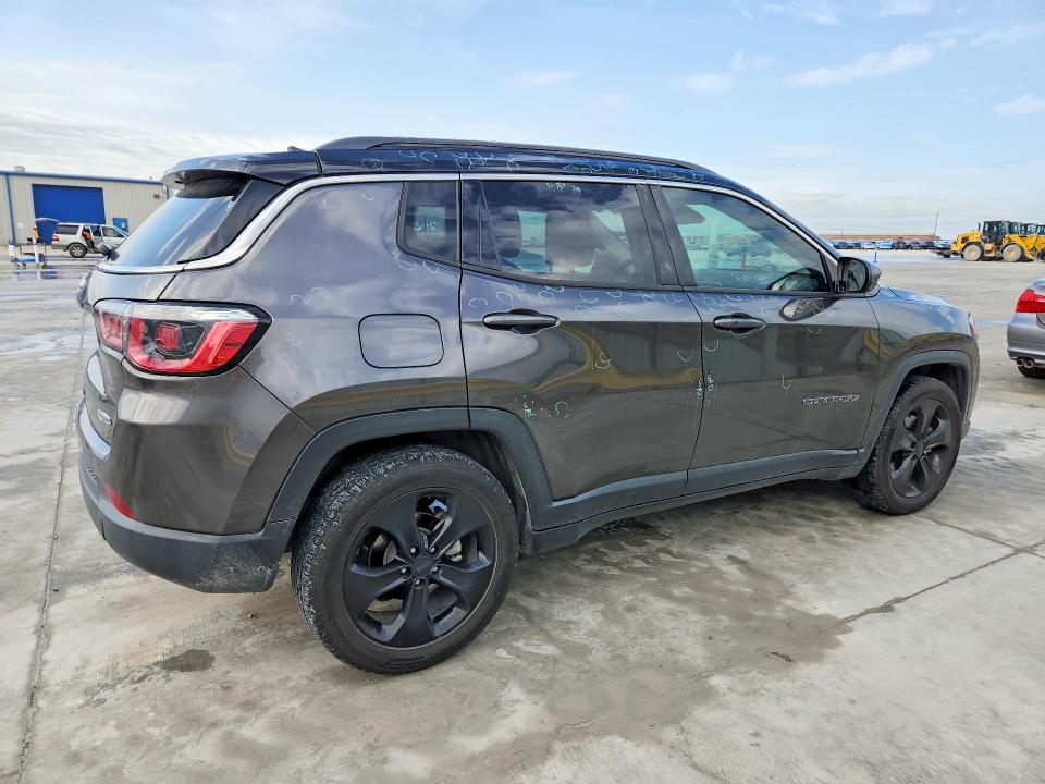 2018 Jeep Compass მანქანა იყიდება აუქციონზე, vin: 3C4NJCBB8JT137453, აუქციონის ნომერი: 52941926