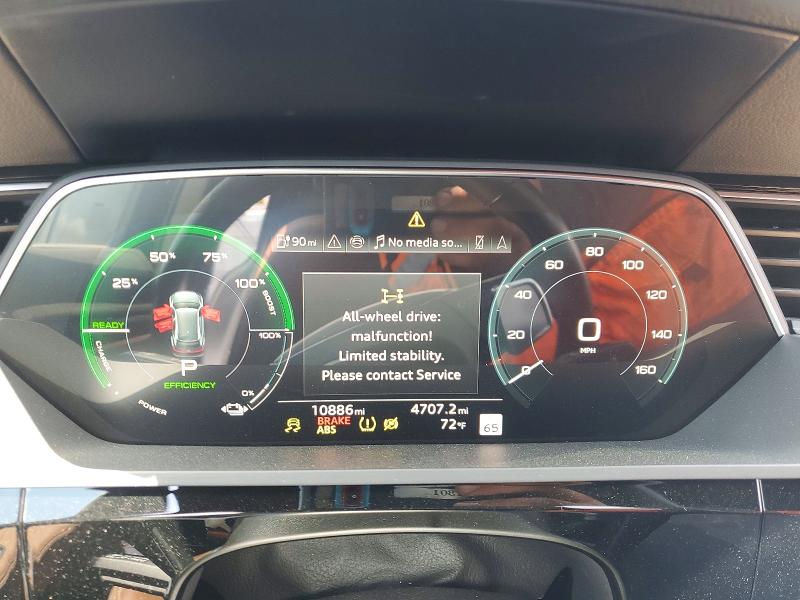 54902546 :رقم المزاد ، WA15AAGE3RB040594 vin ، 2024 Audi Q8 E-tron مزاد بيع