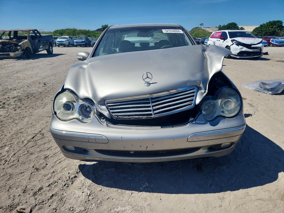 Продаж на аукціоні авто 2004 Mercedes-benz C, vin: WDBRF61J14E016103, номер лоту: 52934866