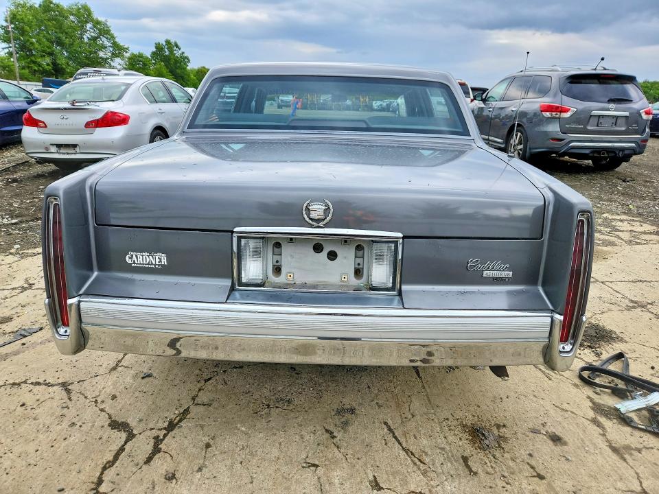 1989 Cadillac Deville მანქანა იყიდება აუქციონზე, vin: 1G6CD5152K4257457, აუქციონის ნომერი: 53602856