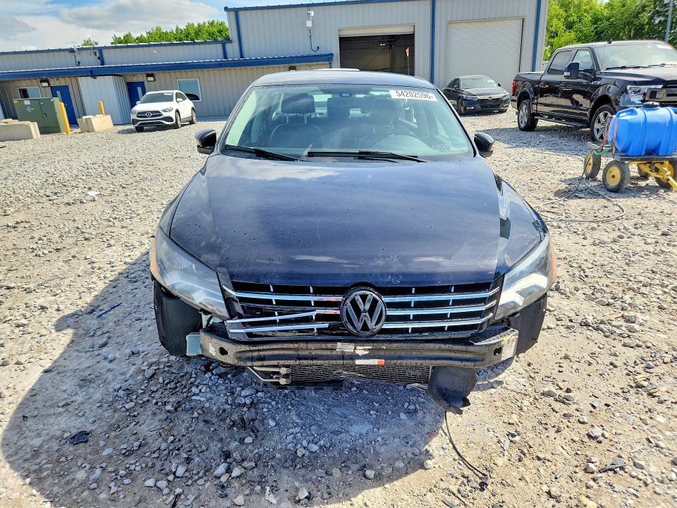 54202596 :رقم المزاد ، 1VWBH7A37CC039669 vin ، 2012 Volkswagen Passat مزاد بيع