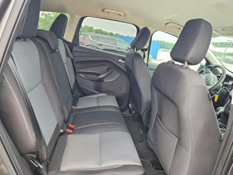 55598506 :رقم المزاد ، 1FMCU0GD4JUC20323 vin ، 2018 Ford Escape مزاد بيع