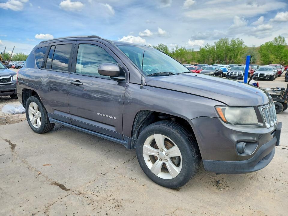 55146256 :رقم المزاد ، 1C4NJDEB4FD333081 vin ، 2015 Jeep Compass مزاد بيع