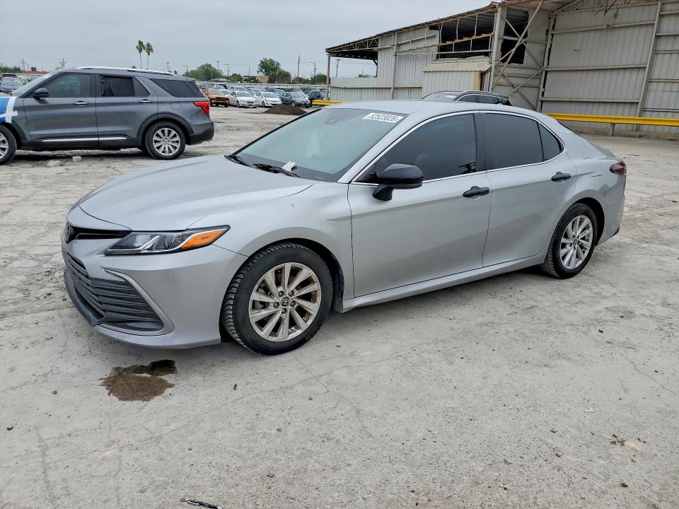 52523026 :رقم المزاد ، 4T1C11AK4PU088937 vin ، 2023 Toyota Camry مزاد بيع