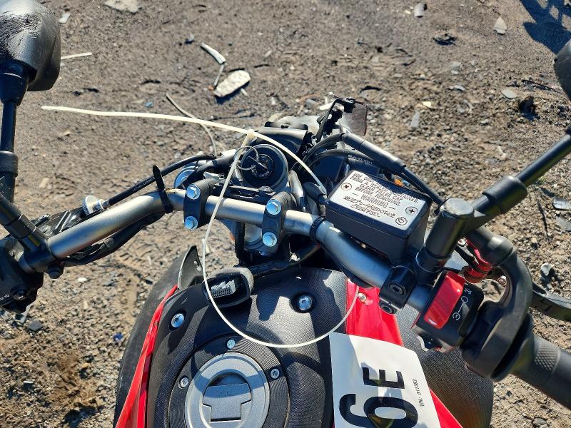 52653786 :رقم المزاد ، JYARM06E7HA011383 vin ، 2017 Yamaha Fz07 مزاد بيع