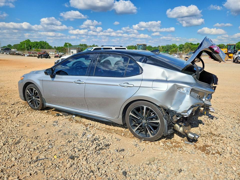 53433836 :رقم المزاد ، 4T1K61AK3LU301173 vin ، 2020 Toyota Camry مزاد بيع