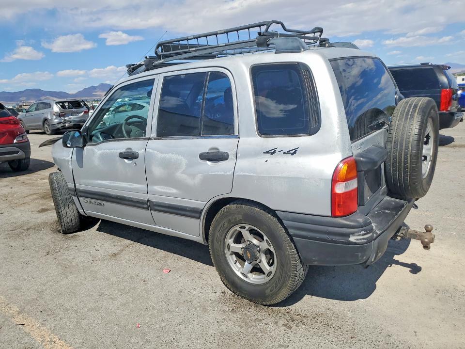 51693206 :رقم المزاد ، 2CNBJ13C0Y6939603 vin ، 2000 Chevrolet Tracker مزاد بيع