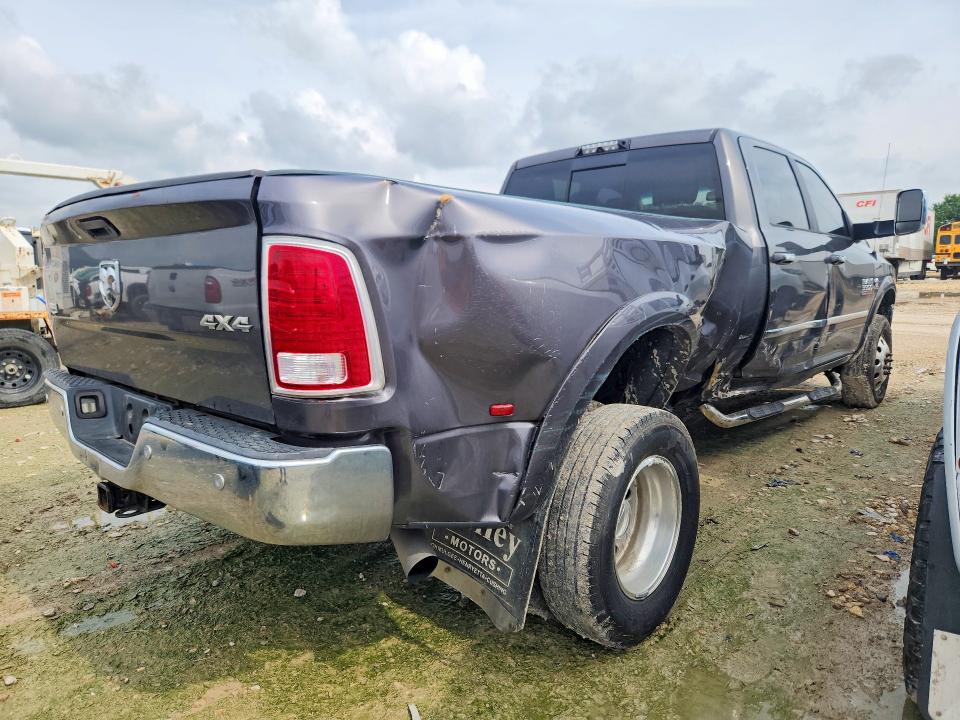 53948176 :رقم المزاد ، 3C63RRJL3JG220222 vin ، 2018 Ram 3500 مزاد بيع