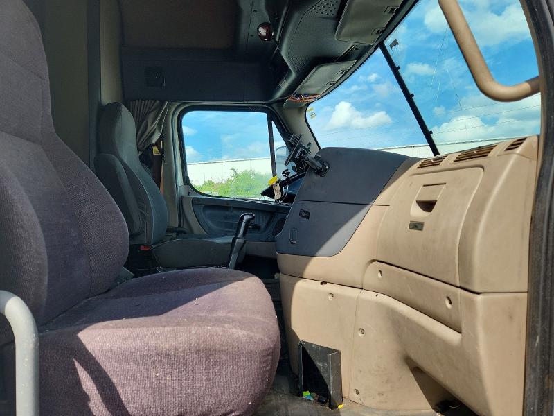 Продажа на аукционе авто 2016 Freightliner Cascadia, vin: 3AKJGHDV2GSGU8100, номер лота: 51782286