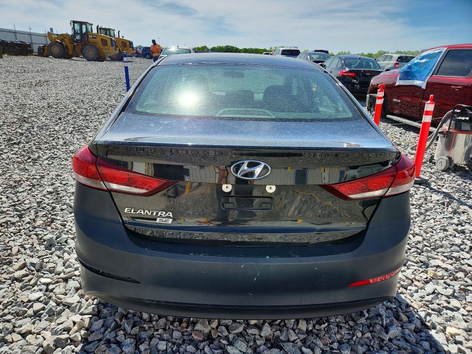 55742846 :رقم المزاد ، 5NPD74LF5JH316096 vin ، 2018 Hyundai Elantra مزاد بيع