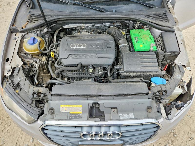 54496976 :رقم المزاد ، WAUCCGFF1F1035428 vin ، 2015 Audi A3 مزاد بيع