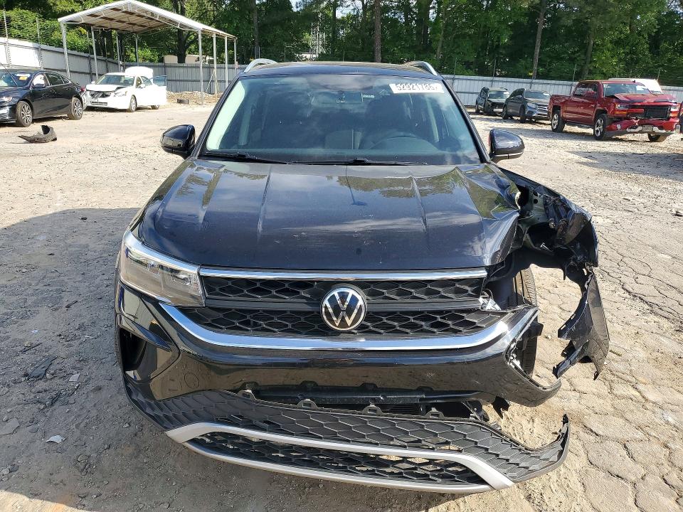Продаж на аукціоні авто 2022 Volkswagen Taos, vin: 3VVTX7B28NM058301, номер лоту: 52921786