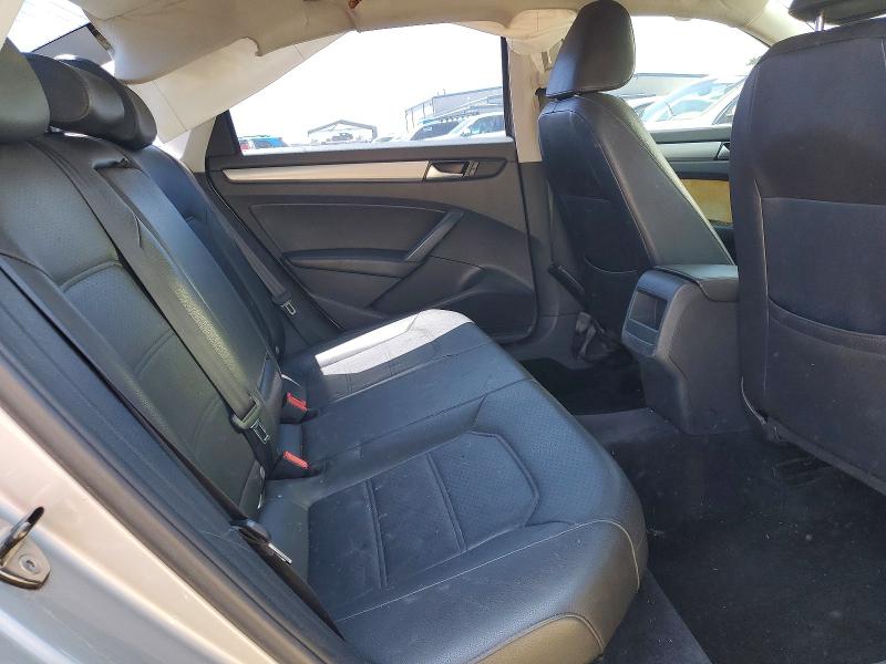 52971306 :رقم المزاد ، 1VWAT7A32EC091207 vin ، 2014 Volkswagen Passat مزاد بيع