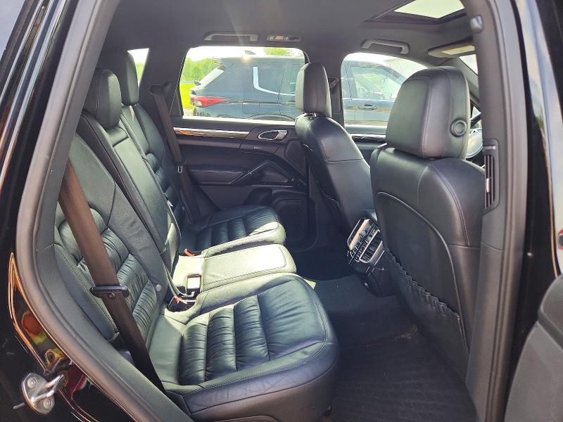 52263916 :رقم المزاد ، WP1AA2A24DLA01930 vin ، 2013 Porsche Cayenne مزاد بيع