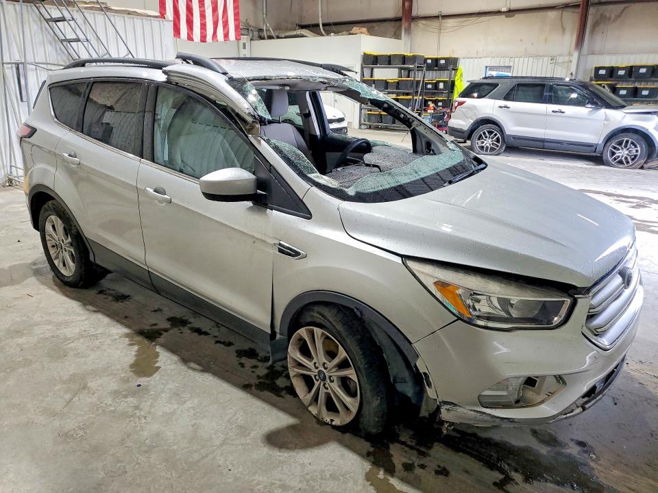 2018 Ford Escape მანქანა იყიდება აუქციონზე, vin: 1FMCU0GD4JUD60615, აუქციონის ნომერი: 54591816