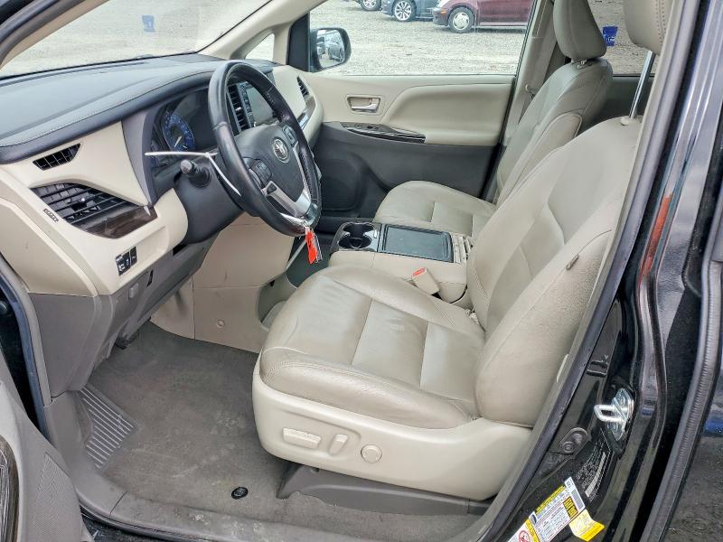 52378956 :رقم المزاد ، 5TDYZ3DC9KS999670 vin ، 2019 Toyota Sienna مزاد بيع