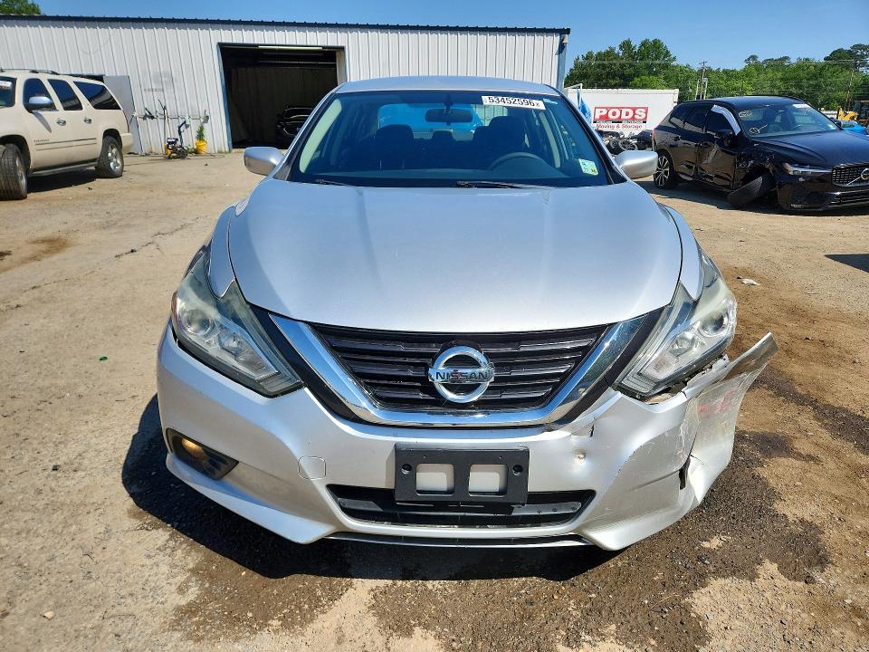Продажа на аукционе авто 2018 Nissan Altima, vin: 1N4AL3AP3JC171517, номер лота: 53452596