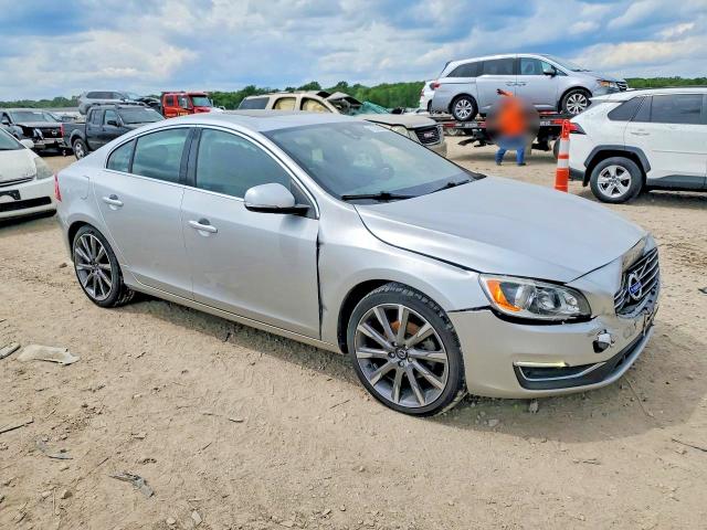 Продаж на аукціоні авто 2015 Volvo S60, vin: YV140MFK0F2335834, номер лоту: 51336356