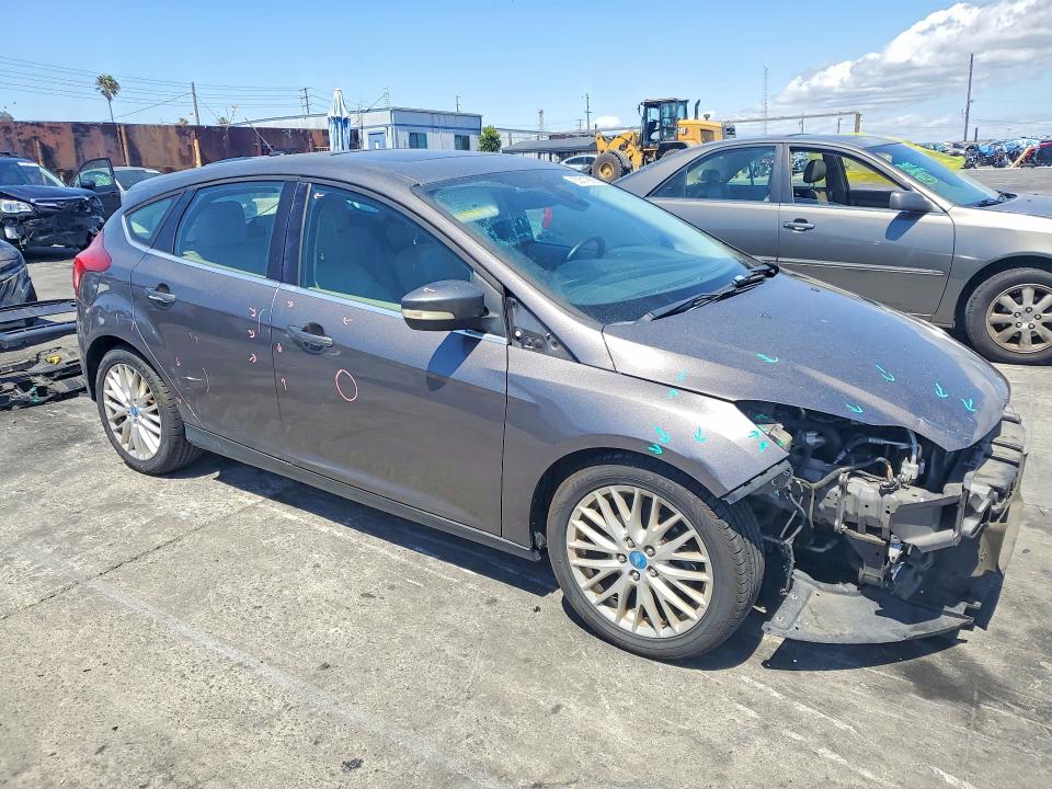 55519926 :رقم المزاد ، 1FAHP3M20CL287635 vin ، 2012 Ford Focus مزاد بيع