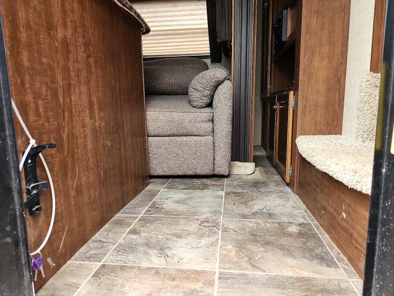Продажа на аукционе авто 2015 Hide Camper, vin: 4YDF3082XF7203482, номер лота: 51919536