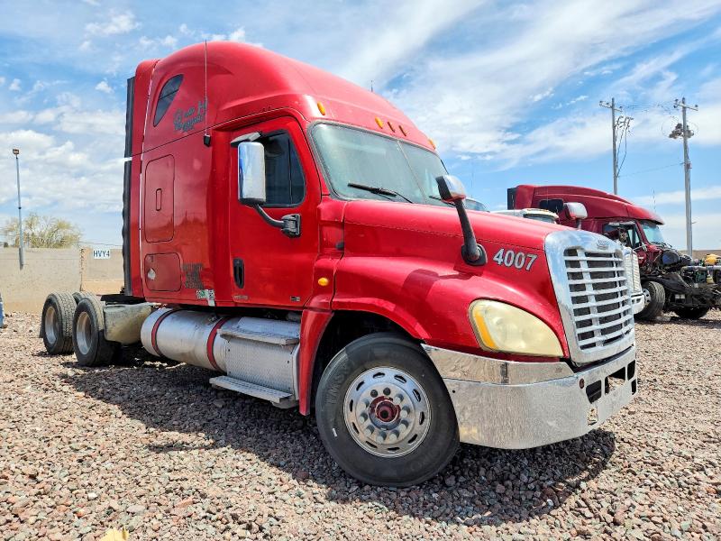 2011 Freightliner Cascadia მანქანა იყიდება აუქციონზე, vin: 1FUJGLDR6BLAX9942, აუქციონის ნომერი: 53135816