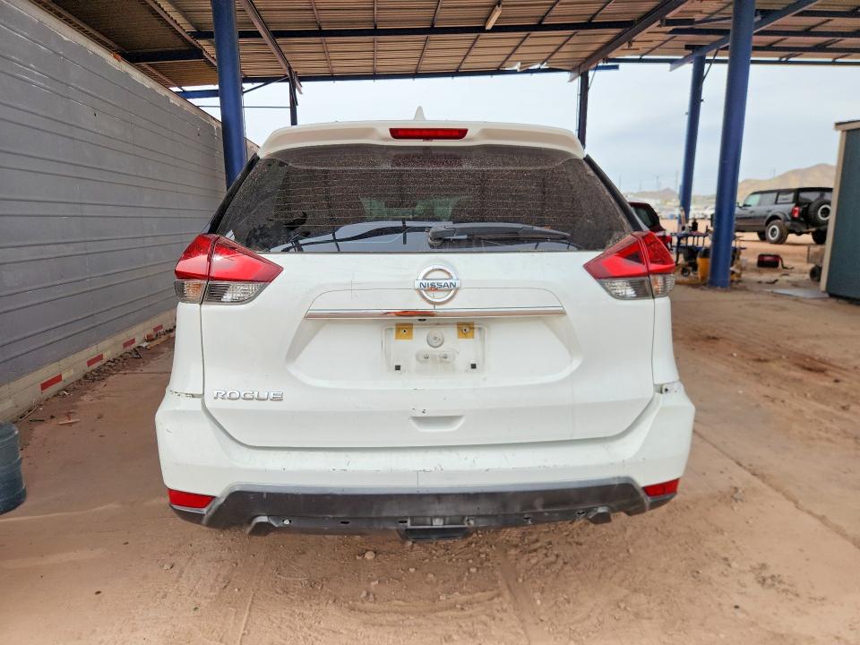 2017 Nissan Rogue მანქანა იყიდება აუქციონზე, vin: KNMAT2MT5HP544301, აუქციონის ნომერი: 52370306