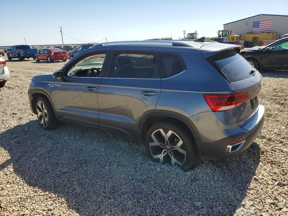 Продаж на аукціоні авто 2022 Volkswagen Taos, vin: 3VV2X7B26NM031075, номер лоту: 52937366