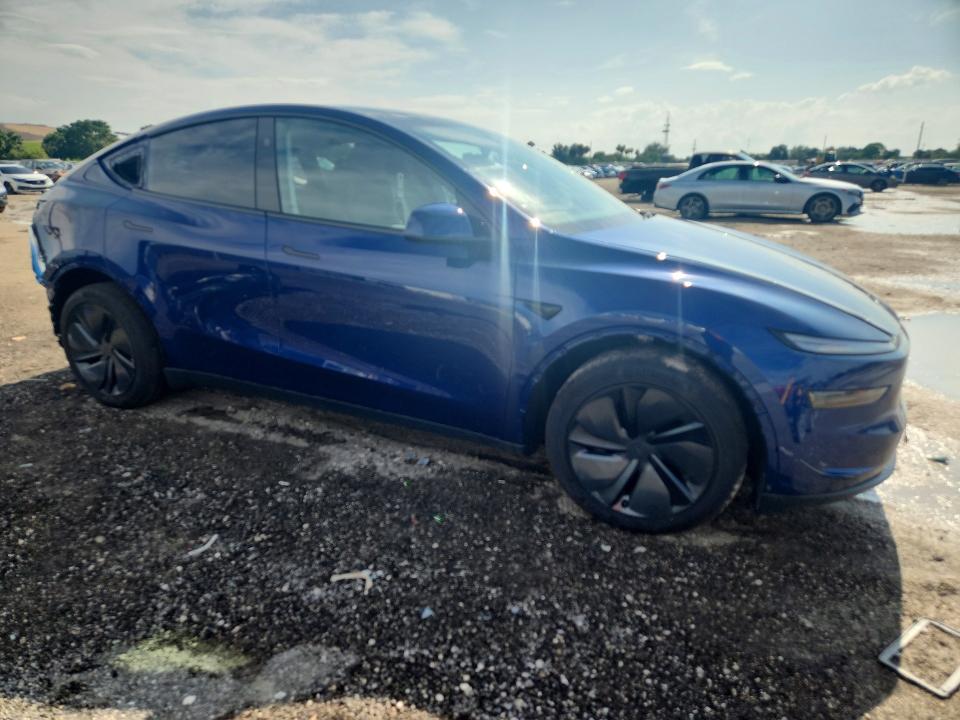 52919796 :رقم المزاد ، 7SAYGDED0TF536764 vin ، 2026 Tesla Model Y مزاد بيع
