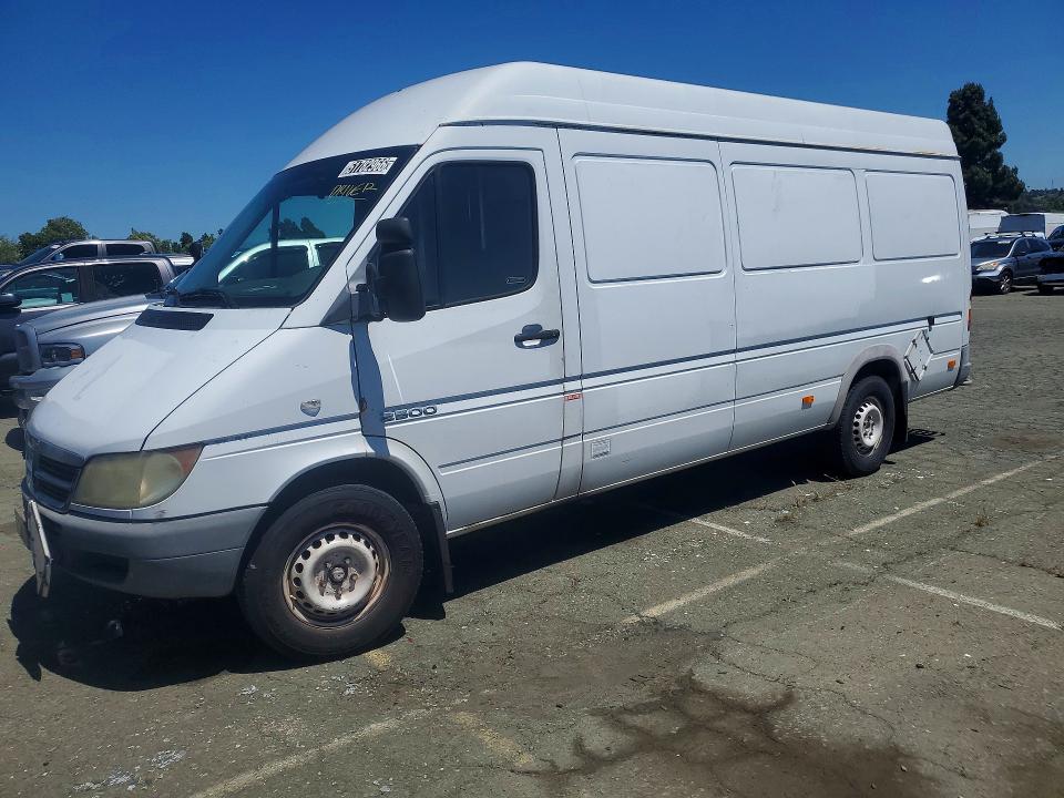 Auction sale of the 2005 Dodge Sprinter, vin: WD0PD744955802329, lot number: 51782966