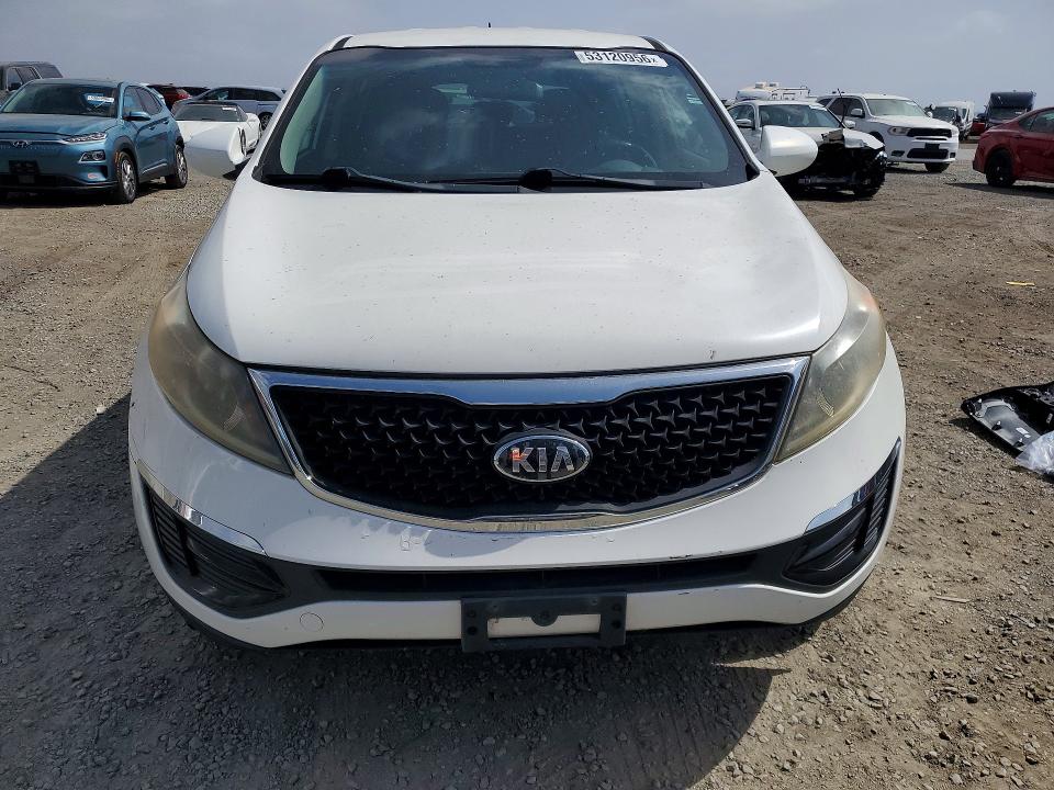53120956 :رقم المزاد ، KNDPB3AC9F7765632 vin ، 2015 Kia Sportage مزاد بيع