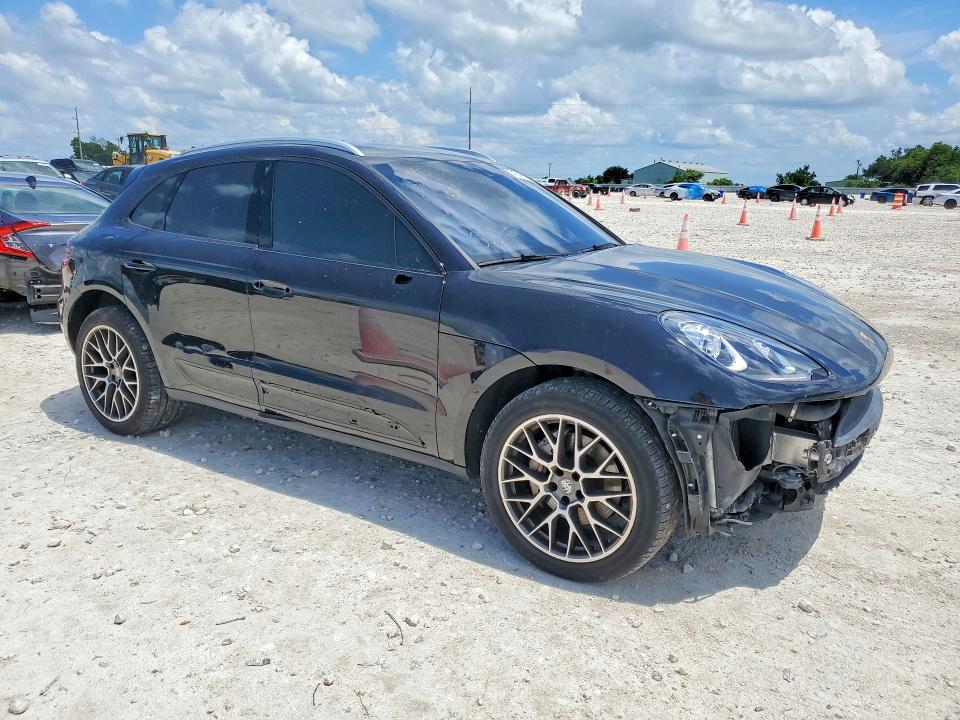 54646386 :رقم المزاد ، WP1AB2A53HLB12885 vin ، 2017 Porsche Macan مزاد بيع