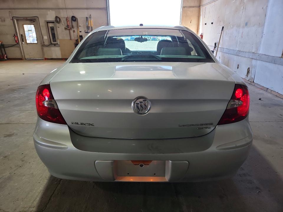 53428126 :رقم المزاد ، 2G4WD532051225874 vin ، 2005 Buick Lacrosse مزاد بيع