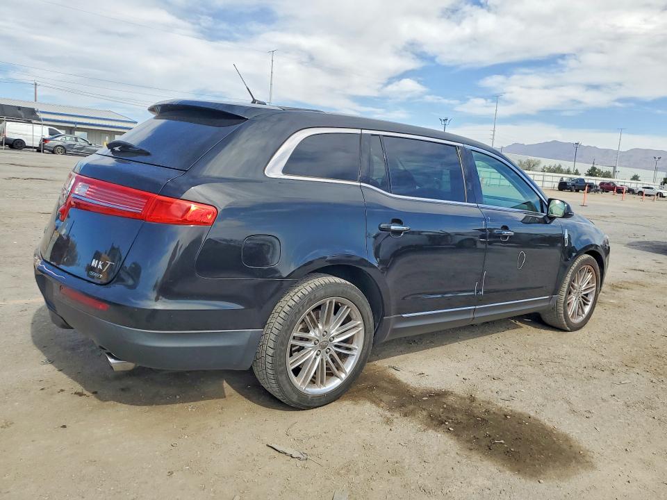 Продажа на аукционе авто 2015 Lincoln Mkt, vin: 2LMHJ5AT7FBL03192, номер лота: 52913586