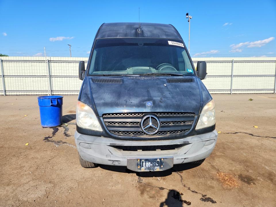 55446656 :رقم المزاد ، WD3PE8CC8B5531693 vin ، 2011 Mercedes-benz Sprinter مزاد بيع