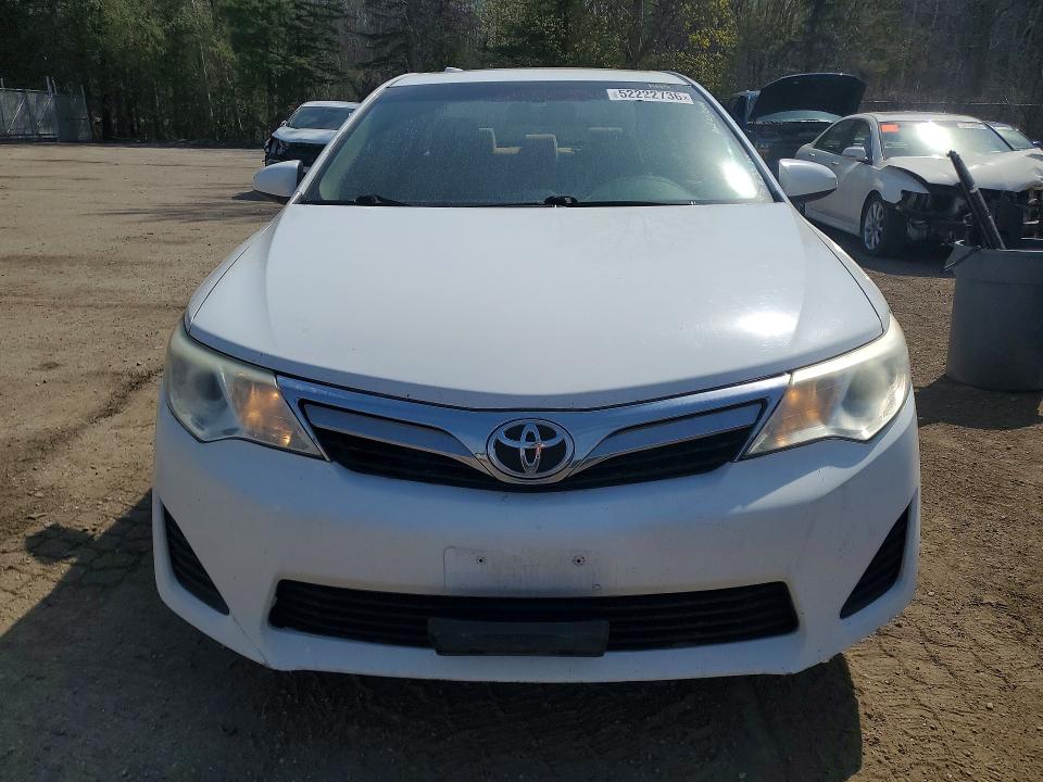 52222736 :رقم المزاد ، 4T1BF1FK1EU351856 vin ، 2014 Toyota Camry مزاد بيع