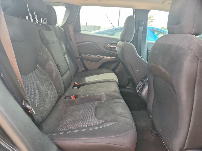 2019 Jeep Cherokee მანქანა იყიდება აუქციონზე, vin: 1C4PJLCB5KD327242, აუქციონის ნომერი: 54797866