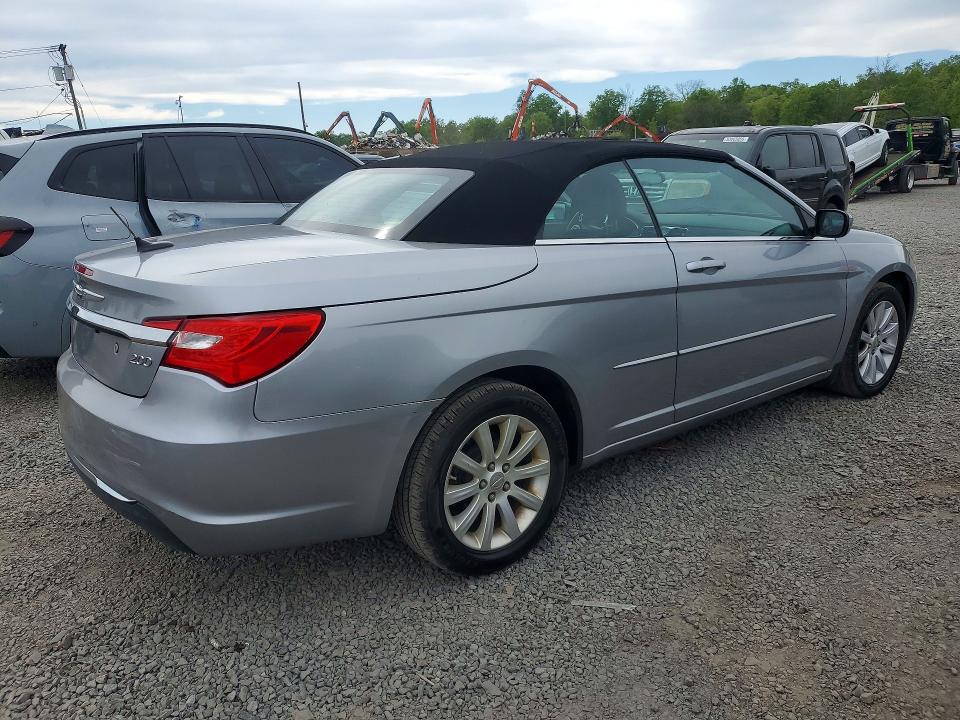 Auction sale of the 2014 Chrysler 200, vin: 1C3BCBEG8EN131158, lot number: 53404486