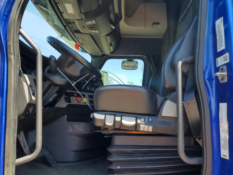 55010486 :رقم المزاد ، 1FUJHHDR8LLLR6923 vin ، 2020 Freightliner Cascadia 126 مزاد بيع