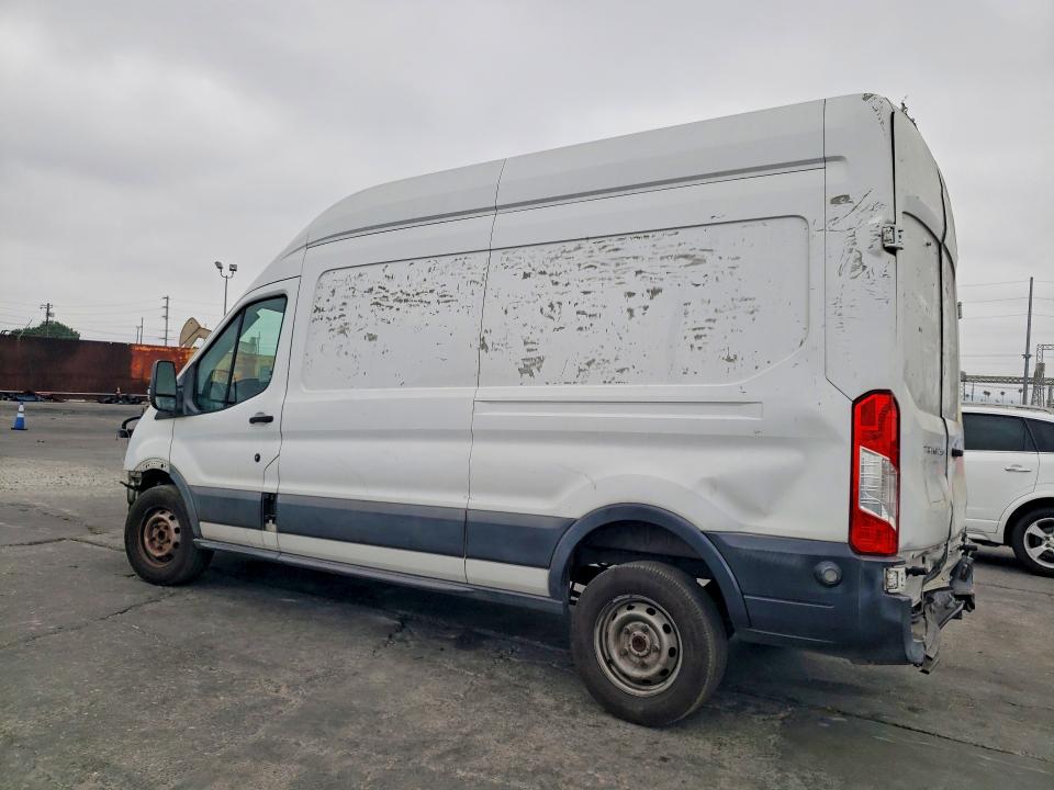 52903106 :رقم المزاد ، 1FTYR2XMXFKA99999 vin ، 2015 Ford Transit مزاد بيع