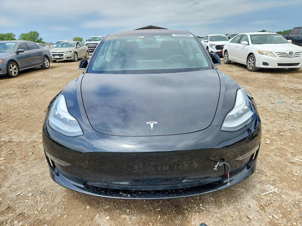 54056396 :رقم المزاد ، 5YJ3E1EA0KF193034 vin ، 2019 Tesla Model 3 مزاد بيع