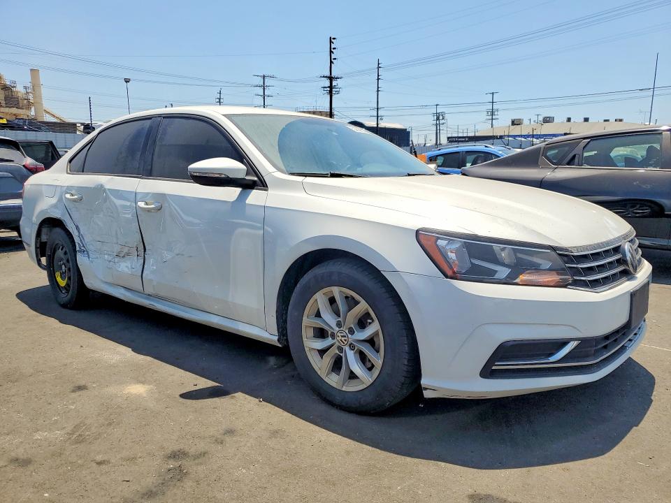 Продаж на аукціоні авто 2018 Volkswagen Passat, vin: 1VWAA7A3XJC044460, номер лоту: 54588526