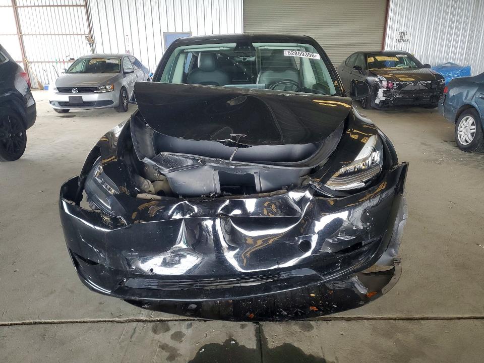 52859356 :رقم المزاد ، 5YJYGAEE8MF138482 vin ، 2021 Tesla Model Y مزاد بيع