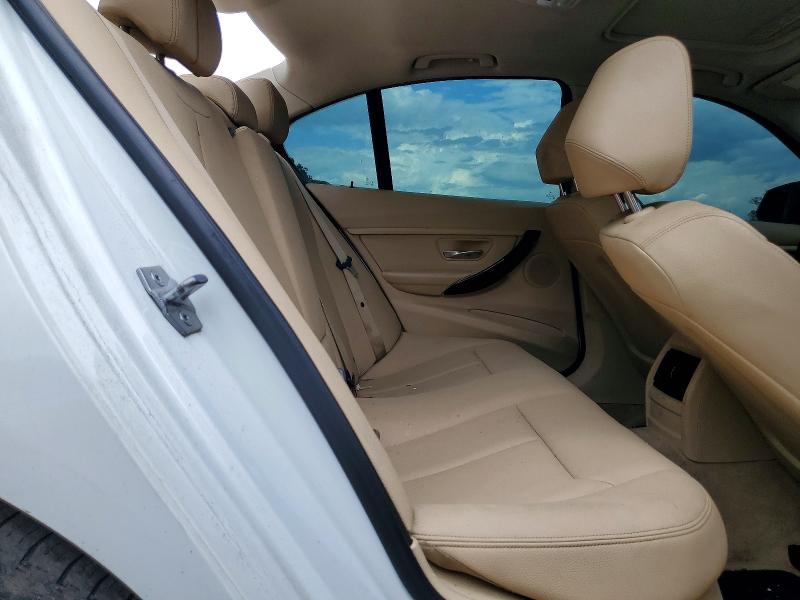 53394226 :رقم المزاد ، WBA3C3G59ENR25908 vin ، 2014 Bmw 320 مزاد بيع