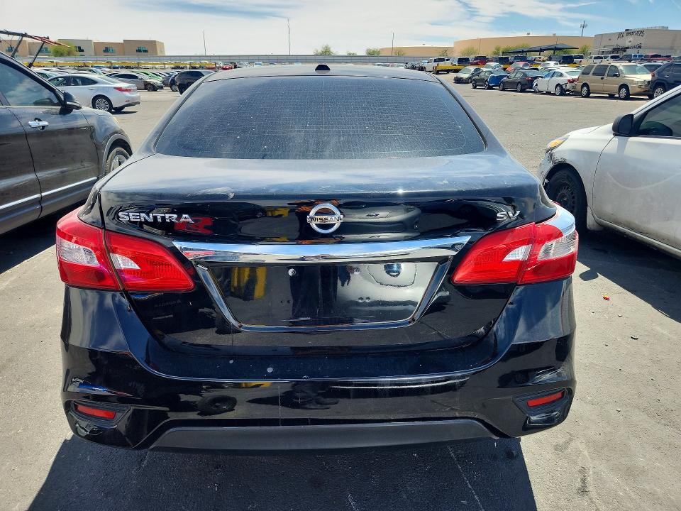 Продажа на аукционе авто 2018 Nissan Sentra, vin: 3N1AB7APXJY220677, номер лота: 52275306